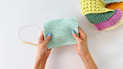 Beginner Knitting Kit - Knit Simple, Practical Washcloths